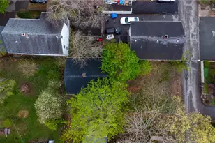 15 Lewis St, Woonsocket, RI 02895 - Photo 11
