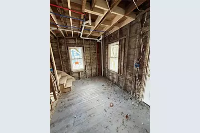 15 Lewis Street, Woonsocket, RI 02895 - Photo 5
