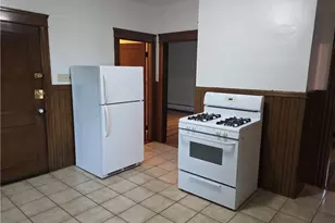 133 Clifford St, Pawtucket, RI 02860 - Photo 3