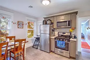 43 Trenton St, Providence, RI 02860 - Photo 11