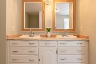 122 Sylvan Dr, East Greenwich, RI 02818 - Photo 25