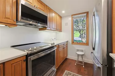 77 Windward Lane, Bristol, RI 02809 - Photo 7