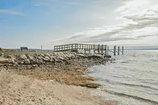 77 Windward Ln, Bristol, RI 02809 - Photo 35