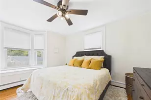 15 Narragansett Ave, Newport, RI 02840 - Photo 11