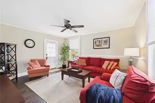 15 Narragansett Ave, Newport, RI 02840 - Photo 3