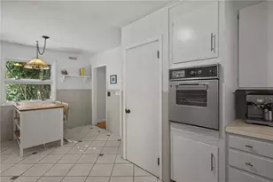 150 Ridge St, Pawtucket, RI 02860 - Photo 17