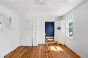 8 Mann Ave, Newport, RI 02840 - Photo 15