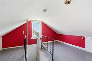 8 Mann Ave, Newport, RI 02840 - Photo 23