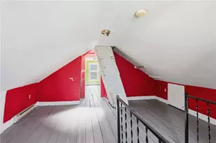 8 Mann Ave, Newport, RI 02840 - Photo 21