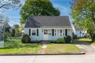 25 Mowry St, Pawtucket, RI 02861 - Photo 1