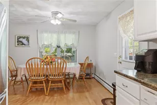 365 Maple St, Warwick, RI 02888 - Photo 9