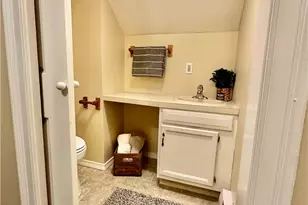 432 Fairview Ave, Coventry, RI 02816 - Photo 25