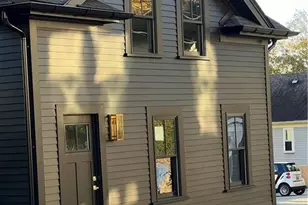 42 Marlborough St, East Greenwich, RI 02818 - Photo 3