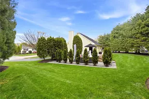 32 Sunny View Ct, Warwick, RI 02886 - Photo 7