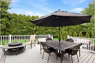 32 Sunny View Court, Warwick, RI 02886 - Photo 9