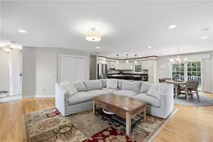 32 Sunny View Ct, Warwick, RI 02886 - Photo 19