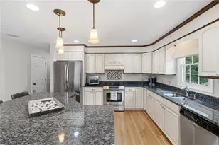 32 Sunny View Ct, Warwick, RI 02886 - Photo 23