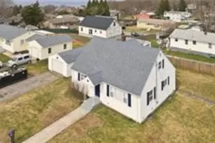 92 Bracket Ave, Tiverton, RI 02878 - Photo 35