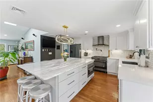 7 Meadowbrook Rd, Lincoln, RI 02865 - Photo 11