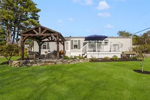 33 Foxtrot Dr, Charlestown, RI 02813 - Photo 1