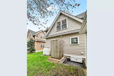 64 Burnside Avenue, Narragansett, RI 02882 - Photo 33