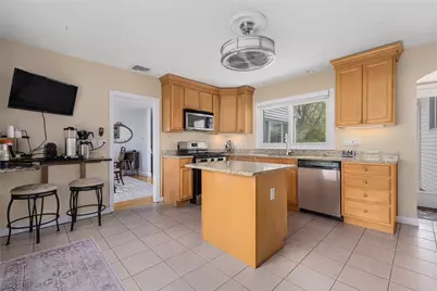 120 Bretton Woods Drive, Cranston, RI 02920 - Photo 11