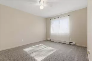 110 Pilgrim Pkwy, Warwick, RI 02888 - Photo 19