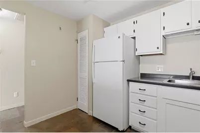 110 Pilgrim Parkway #11, Warwick, RI 02888 - Photo 9