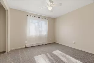 110 Pilgrim Pkwy, Warwick, RI 02888 - Photo 17