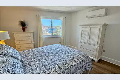 1302 Capella S, Newport, RI 02840 - Photo 19