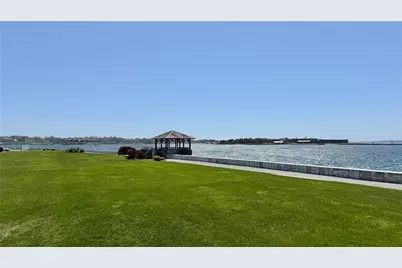 1302 Capella S, Newport, RI 02840 - Photo 29