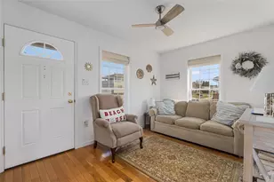 42 Spruce Ave, Narragansett, RI 02882 - Photo 19