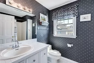 93 Mill St, Newport, RI 02840 - Photo 15