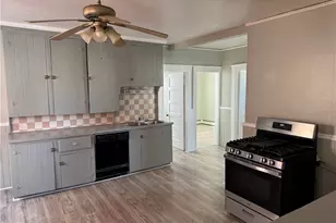 23 Paradis Ave, Woonsocket, RI 02895 - Photo 9