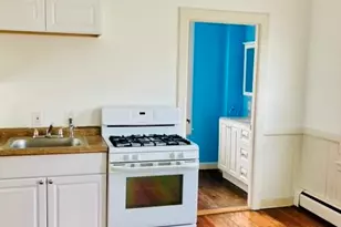 37 Lincoln Ave, Bristol, RI 02809 - Photo 21