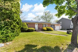 85 Sunset Ave, Providence, RI 02909 - Photo 27