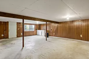 85 Sunset Ave, Providence, RI 02909 - Photo 23