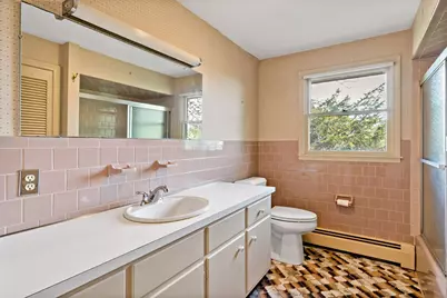 85 Sunset Avenue, Providence, RI 02909 - Photo 19