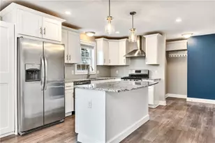 239 Mauran Ave, East Providence, RI 02914 - Photo 5