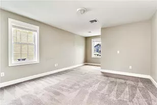 239 Mauran Ave, East Providence, RI 02914 - Photo 15