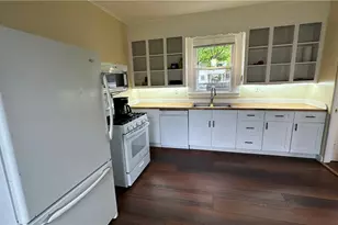 3560 Kingstown Rd, South Kingstown, RI 02892 - Photo 5