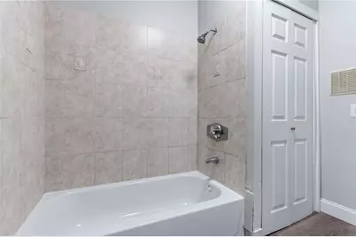 135 Boutwell Street, Pawtucket, RI 02860 - Photo 7