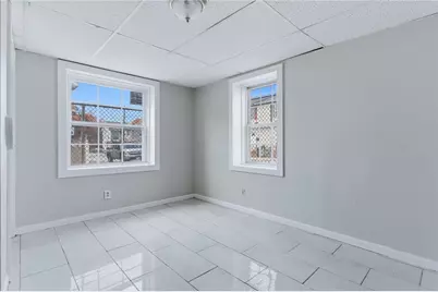 135 Boutwell Street, Pawtucket, RI 02860 - Photo 25