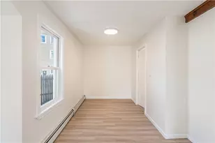 8 Fenner St, Pawtucket, RI 02860 - Photo 7