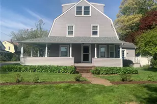 7 Allard St, Warwick, RI 02889 - Photo 3