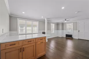 98 James St, East Providence, RI 02914 - Photo 17