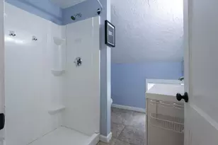 18 Metcalf Ave, North Providence, RI 02911 - Photo 17