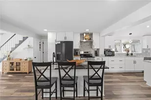 19 Fanning Ln, Smithfield, RI 02828 - Photo 9