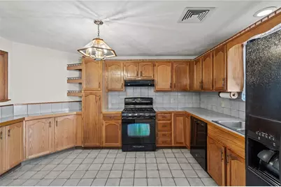 190 Curran Road, Cumberland, RI 02864 - Photo 5