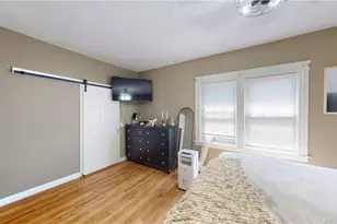 85 Fiat Ave, Cranston, RI 02910 - Photo 17
